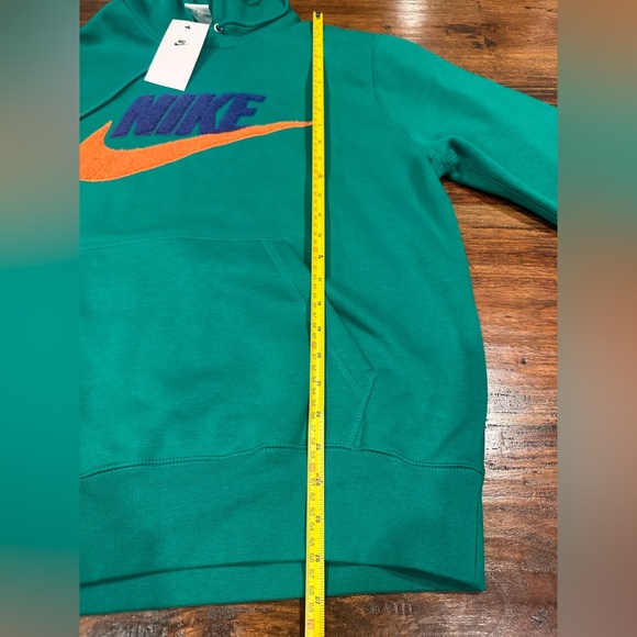 NWT! Nike Club Basketball CHNL FTRA Pullover Mens. Green FN3104-365 - Picture 12 of 13
